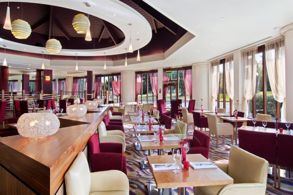Delta Hotels By Marriott Warwick Warwick  Dış mekan fotoğraf