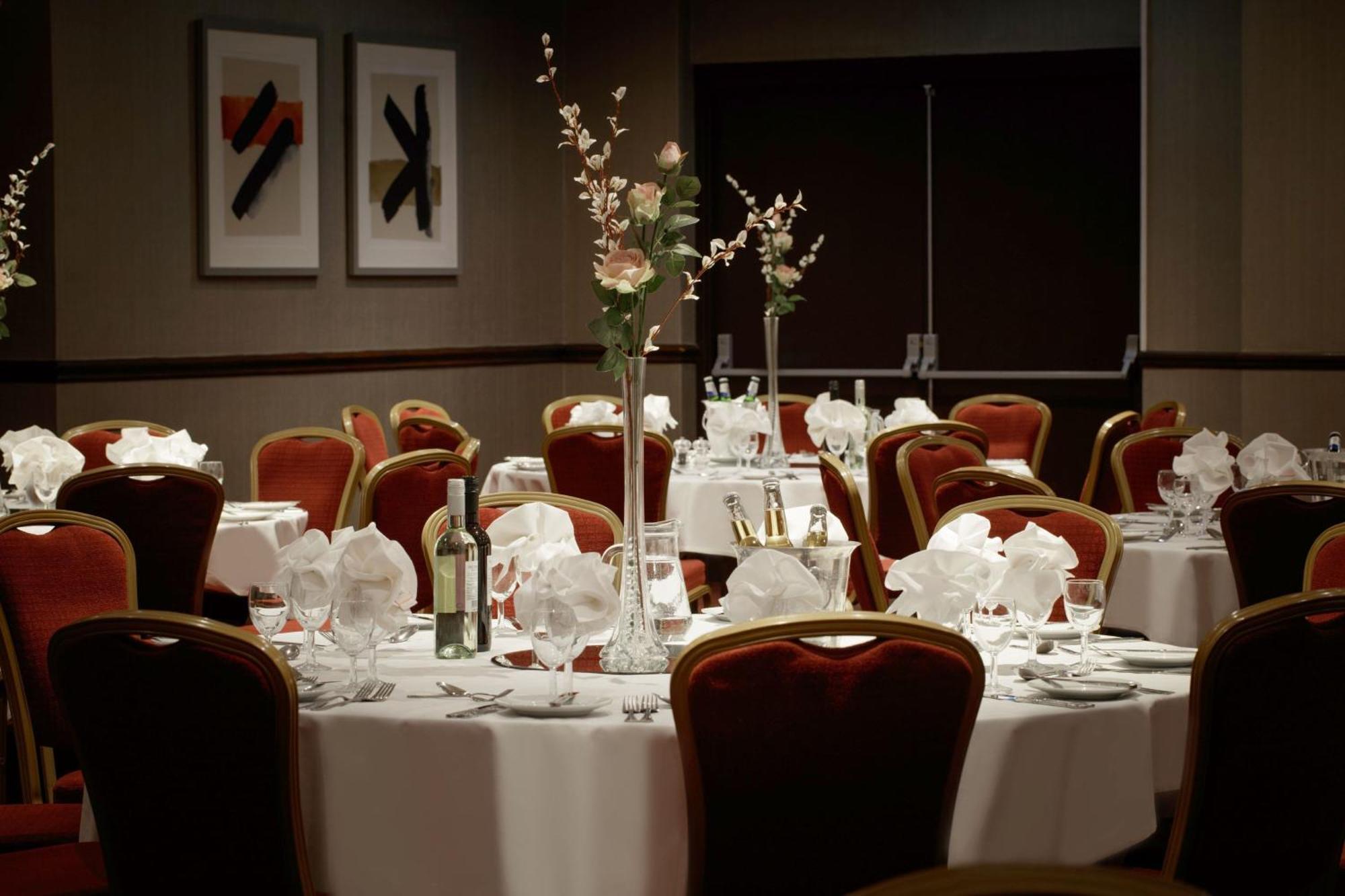 Delta Hotels By Marriott Warwick Warwick  Dış mekan fotoğraf