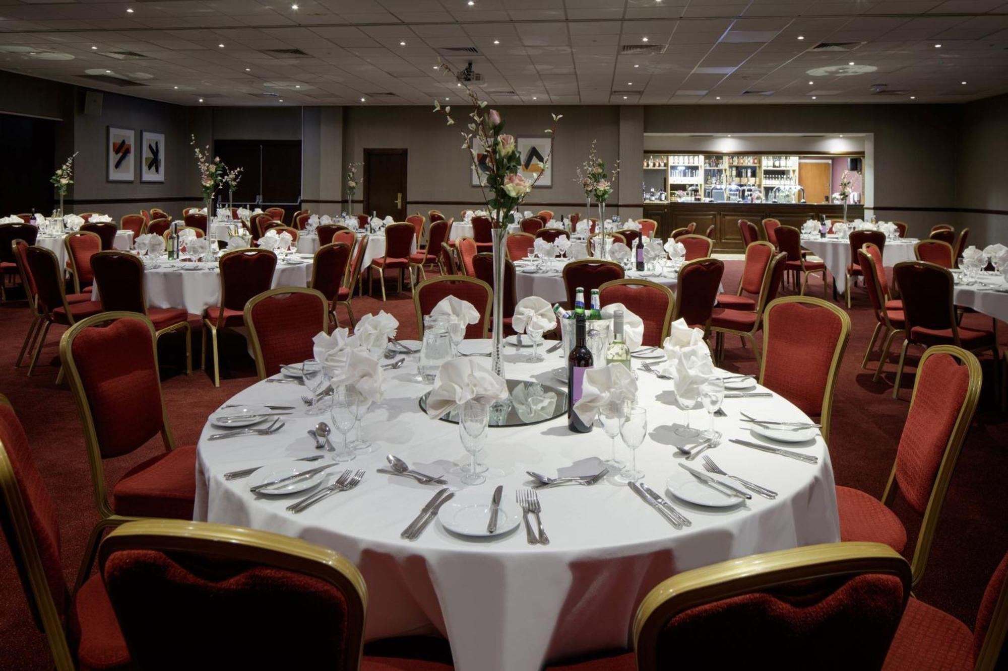 Delta Hotels By Marriott Warwick Warwick  Dış mekan fotoğraf