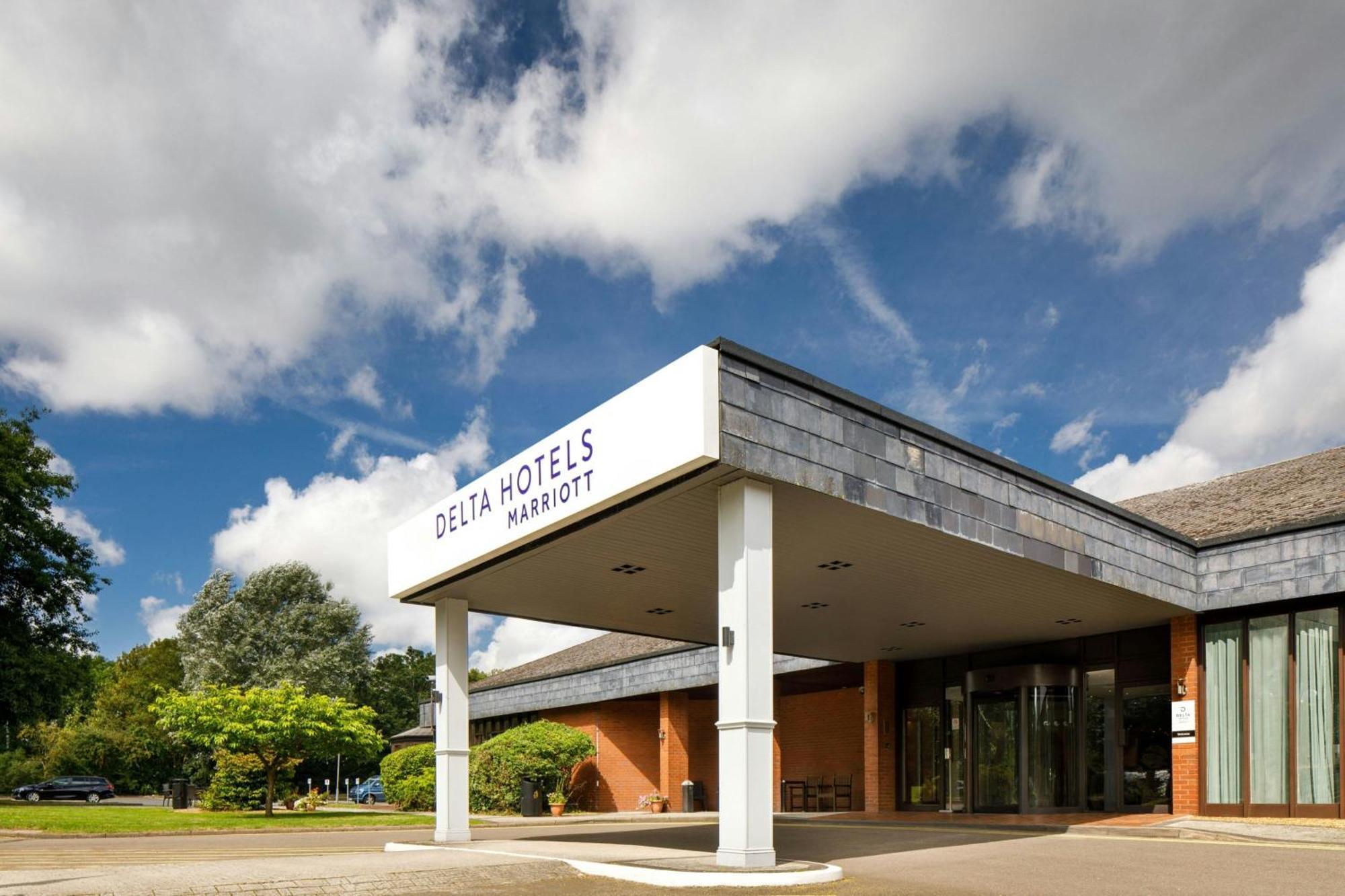 Delta Hotels By Marriott Warwick Warwick  Dış mekan fotoğraf